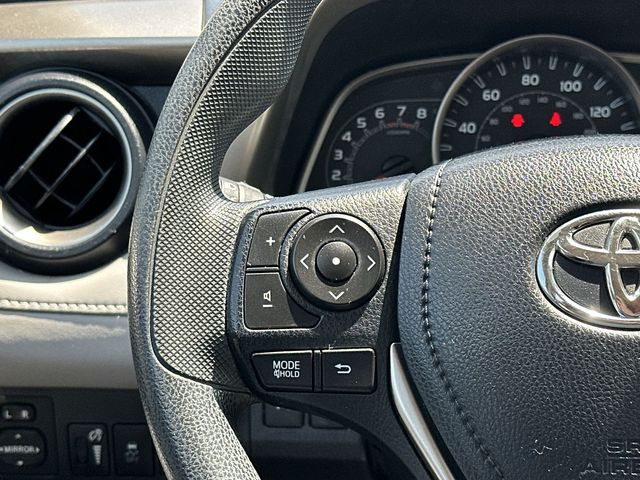 Thumbnail: 2015 Toyota RAV4 - 15