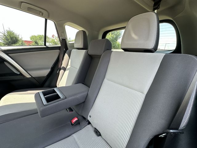 Thumbnail: 2015 Toyota RAV4 - 10
