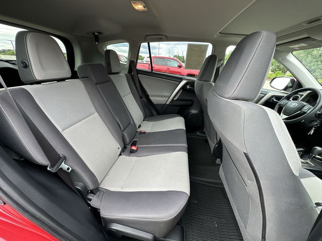 Thumbnail: 2015 Toyota RAV4 - 28
