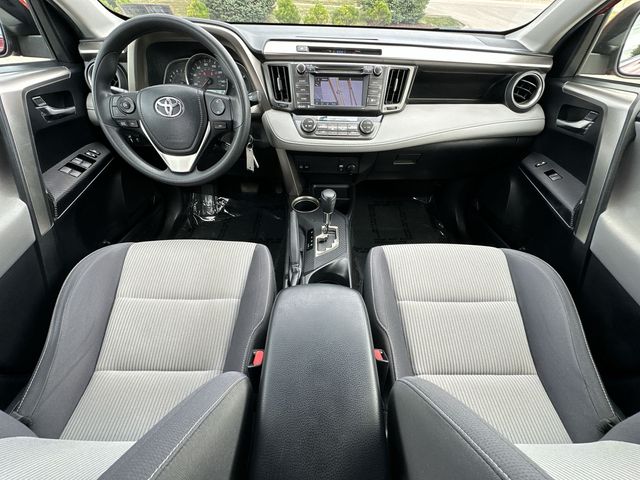 Thumbnail: 2015 Toyota RAV4 - 10