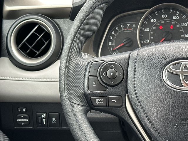Thumbnail: 2015 Toyota RAV4 - 18