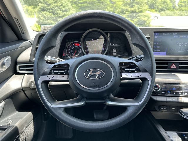 Thumbnail: 2022 Hyundai Elantra - 2