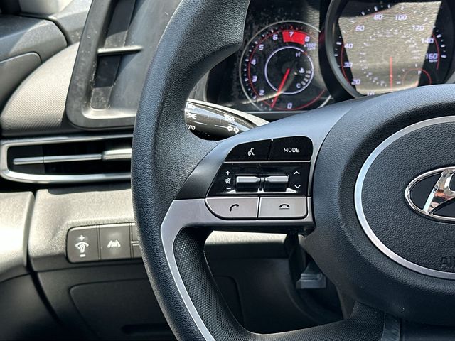 Thumbnail: 2022 Hyundai Elantra - 19