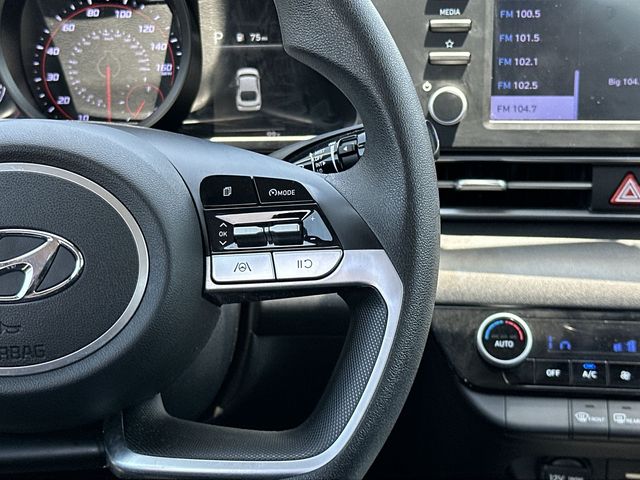 Thumbnail: 2022 Hyundai Elantra - 20
