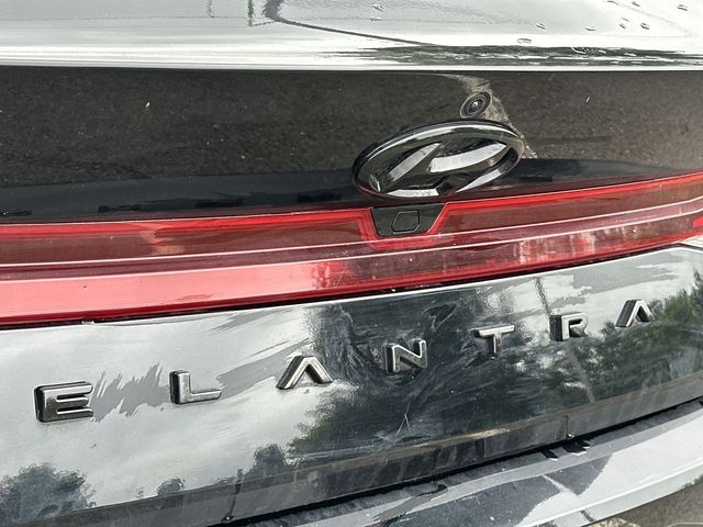 Thumbnail: 2023 Hyundai Elantra - 7