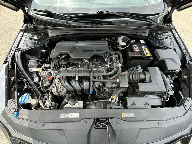 Thumbnail: 2023 Hyundai Elantra - 9