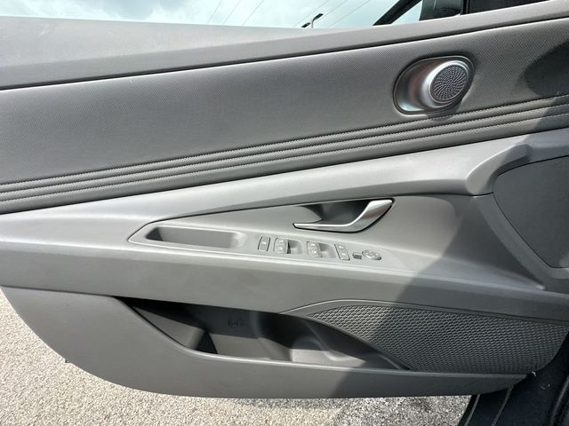 Thumbnail: 2024 Hyundai Elantra - 27