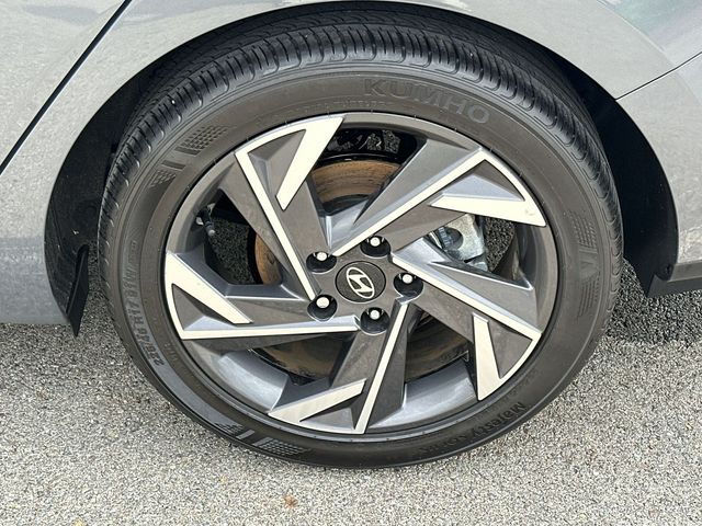 Thumbnail: 2024 Hyundai Elantra - 8