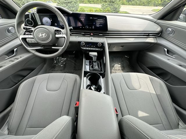 Thumbnail: 2024 Hyundai Elantra - 14