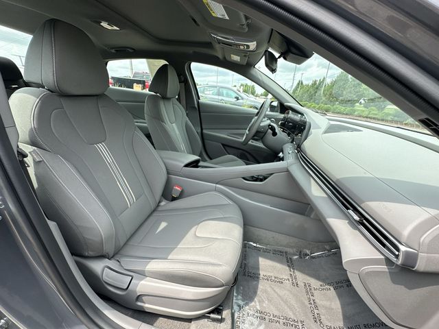 Thumbnail: 2024 Hyundai Elantra - 28