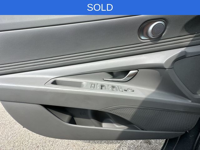 Thumbnail: 2024 Hyundai Elantra - 25