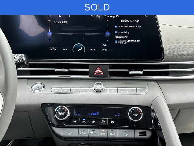 Thumbnail: 2024 Hyundai Elantra - 24