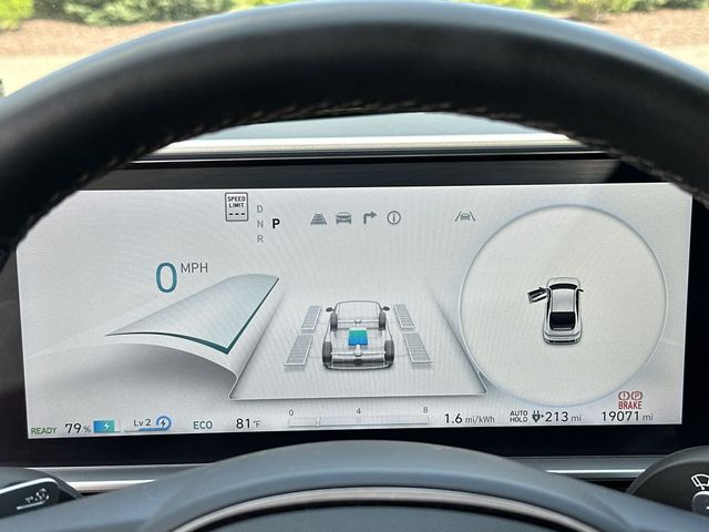 Thumbnail: 2023 Hyundai Ioniq 6 - 13