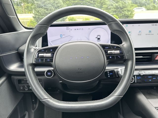 Thumbnail: 2023 Hyundai Ioniq 6 - 2