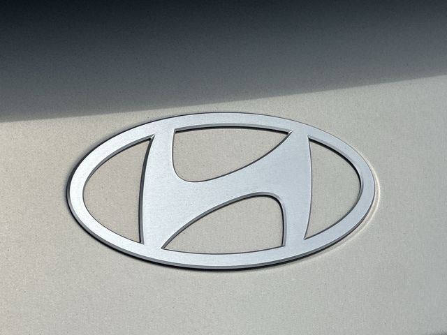 Thumbnail: 2023 Hyundai Ioniq 6 - 6