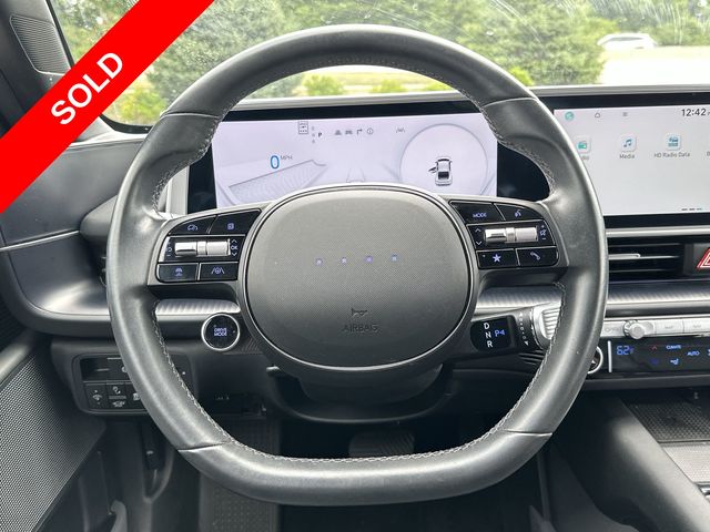 Thumbnail: 2023 Hyundai Ioniq 6 - 2