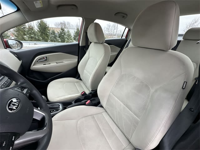 Thumbnail: 2013 Kia Rio - 10