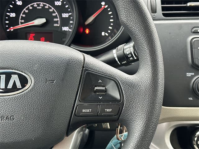 Thumbnail: 2013 Kia Rio - 18