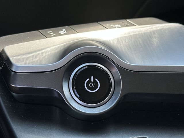 Thumbnail: 2024 Kia EV6 - 16