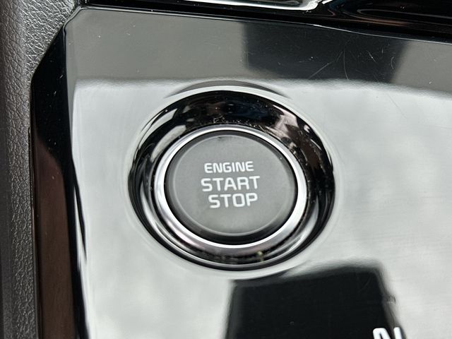 Thumbnail: 2024 Kia Sportage - 17