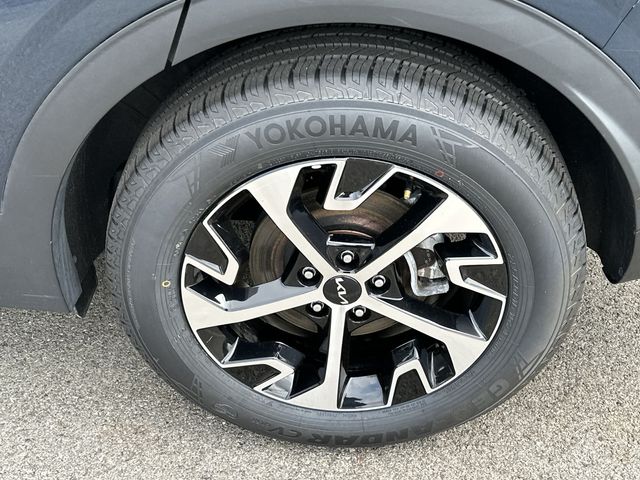 Thumbnail: 2024 Kia Sportage - 8
