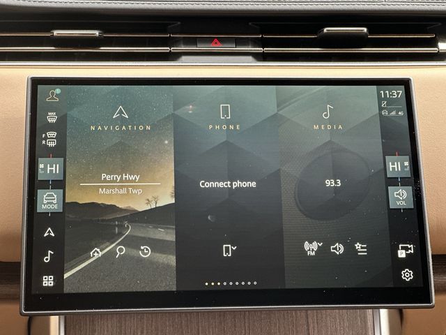 Thumbnail: 2025 Land Rover Range Rover - 18