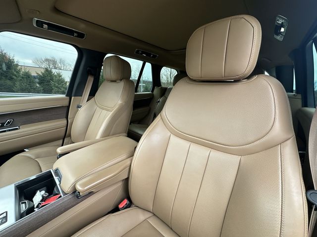 Thumbnail: 2025 Land Rover Range Rover - 8