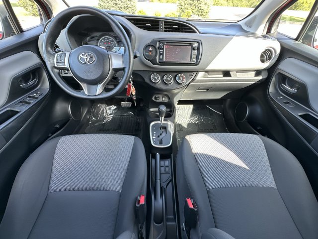 Thumbnail: 2015 Toyota Yaris - 10