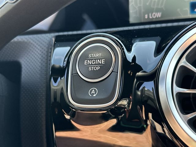 Thumbnail: 2020 Mercedes-Benz A-Class - 16