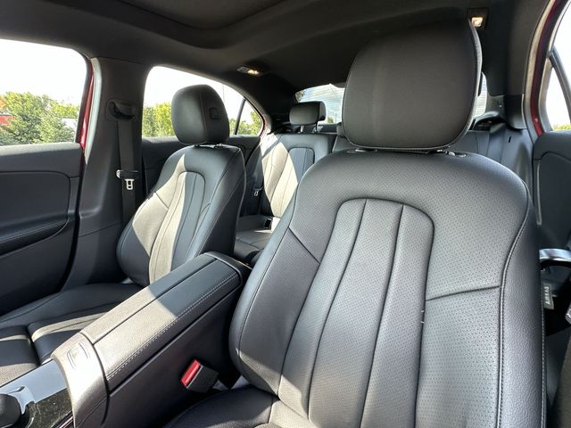 Thumbnail: 2020 Mercedes-Benz A-Class - 9