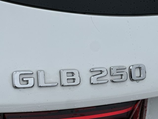 Thumbnail: 2025 Mercedes-Benz GLB - 22