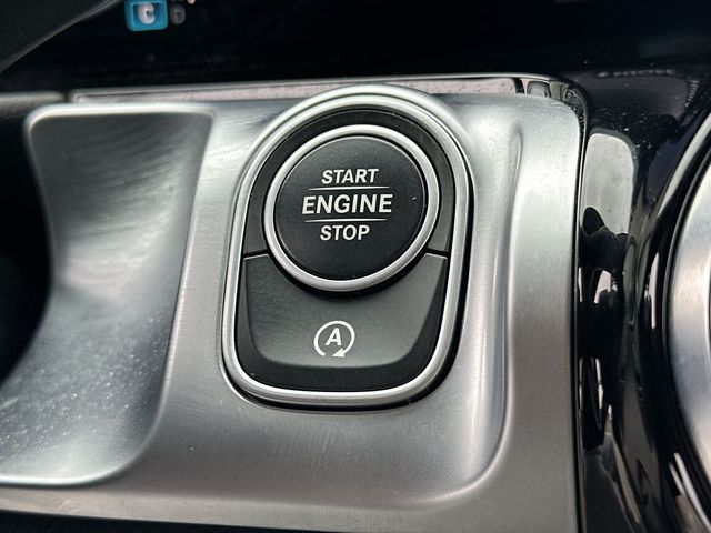 Thumbnail: 2025 Mercedes-Benz GLB - 16