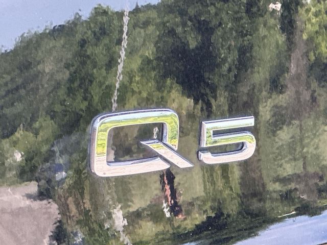 Thumbnail: 2023 Audi Q5 - 21
