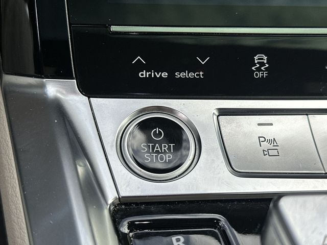 Thumbnail: 2024 Audi Q8 e-tron - 18