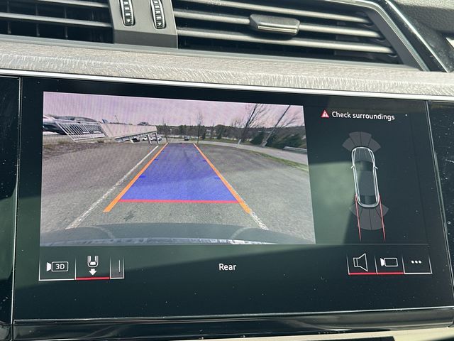 Thumbnail: 2024 Audi Q8 e-tron - 20