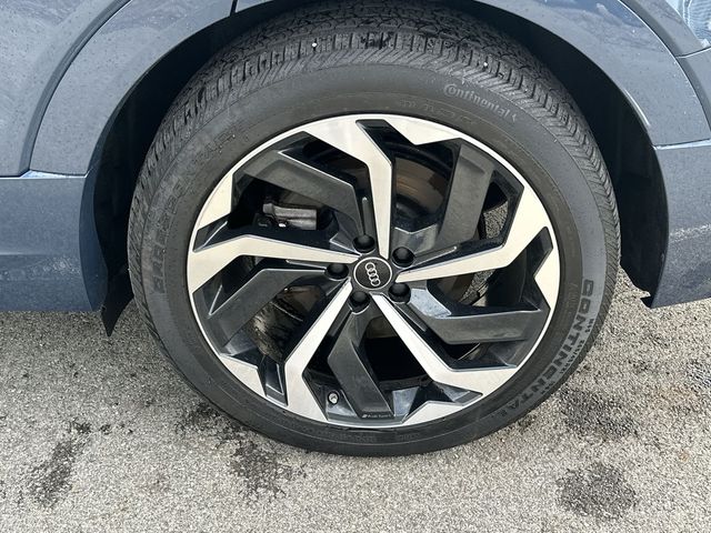 Thumbnail: 2024 Audi Q8 e-tron - 8