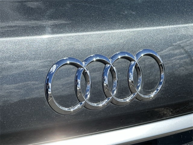 Thumbnail: 2021 Audi SQ7 - 7