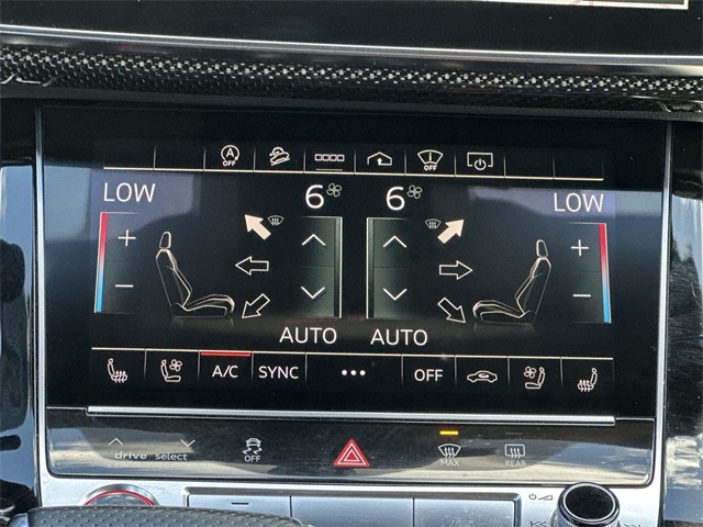 Thumbnail: 2021 Audi SQ7 - 22