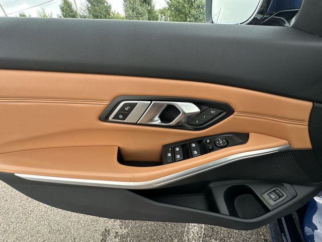 Thumbnail: 2019 BMW 3 Series - 26