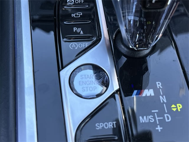 Thumbnail: 2021 BMW 8 Series - 16