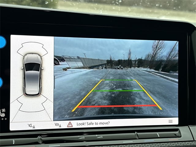 Thumbnail: 2023 Volkswagen Golf - 20