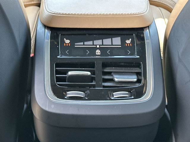 Thumbnail: 2023 Volvo XC90 - 26