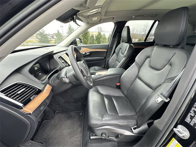 Thumbnail: 2023 Volvo XC90 - 10