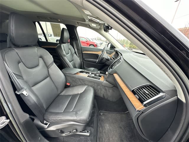 Thumbnail: 2023 Volvo XC90 - 29