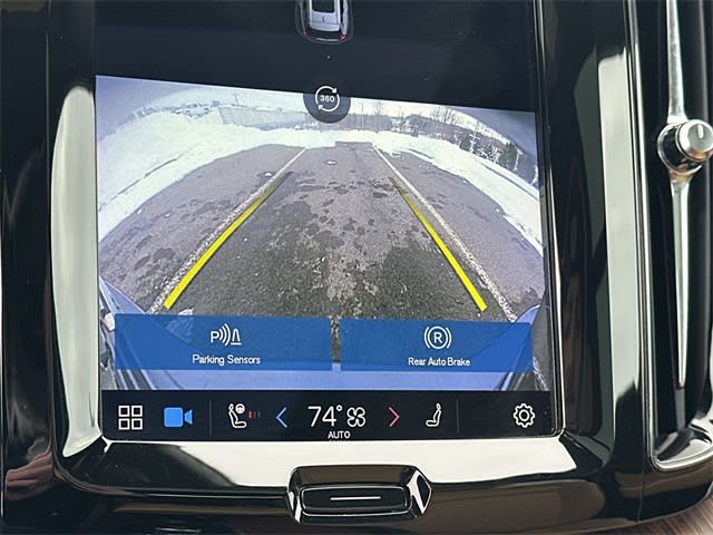 Thumbnail: 2023 Volvo XC60 - 25