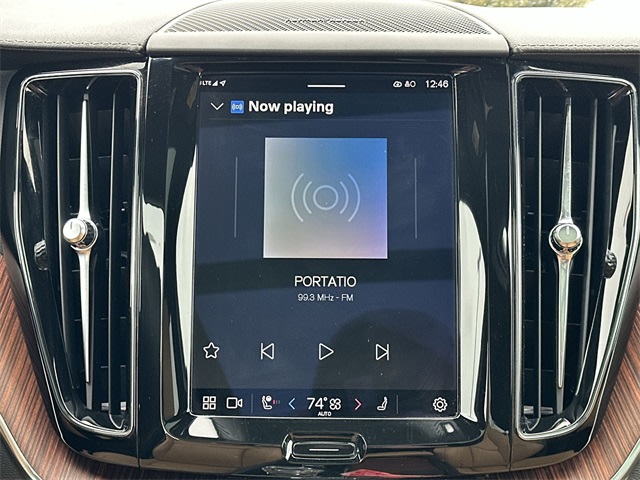 Thumbnail: 2023 Volvo XC60 - 15