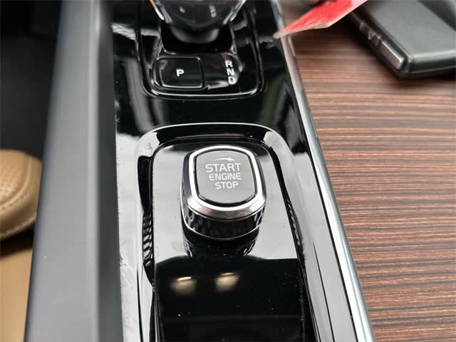 Thumbnail: 2023 Volvo XC60 - 22