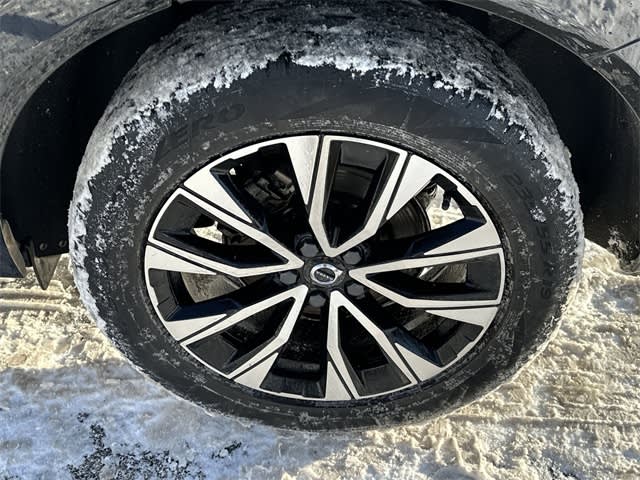 Thumbnail: 2023 Volvo XC60 - 8