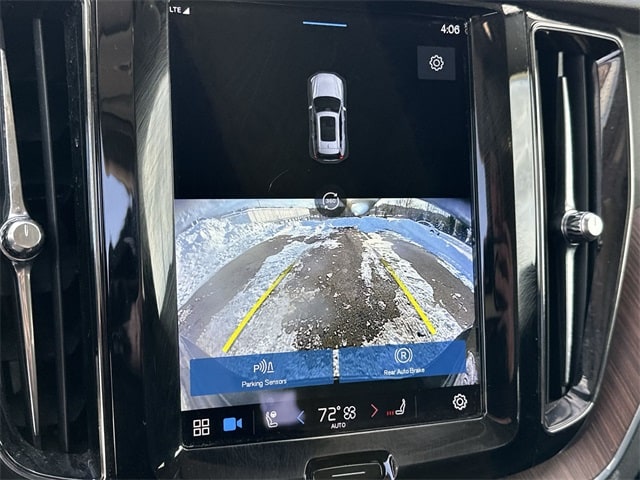 Thumbnail: 2023 Volvo XC60 - 18