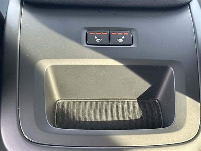 Thumbnail: 2025 Volvo V60 - 22